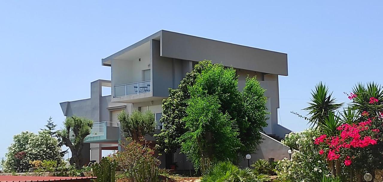 Villa Orizzonte Sullo Jonio アヴォラ エクステリア 写真