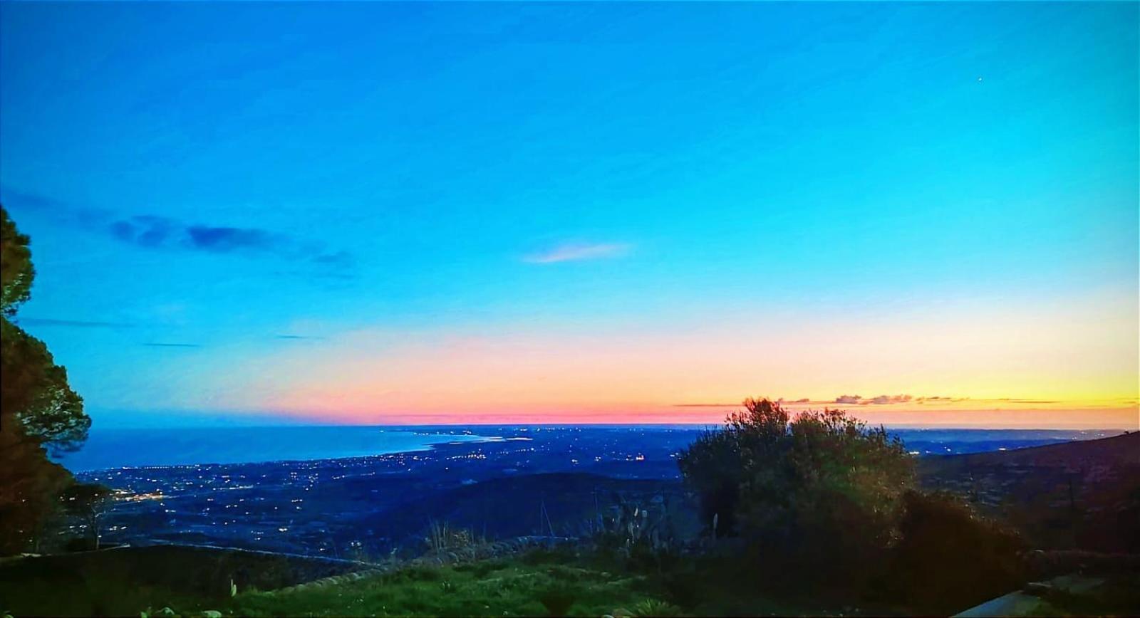 Villa Orizzonte Sullo Jonio アヴォラ エクステリア 写真