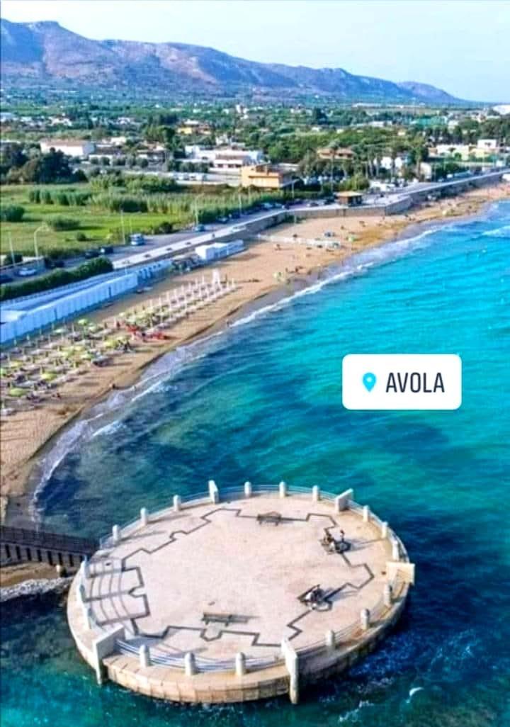 Villa Orizzonte Sullo Jonio アヴォラ エクステリア 写真